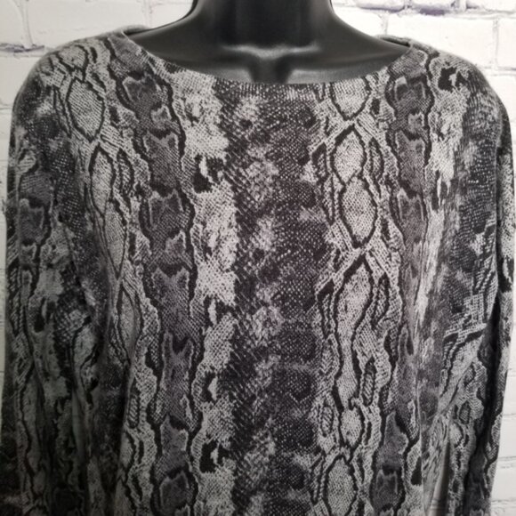 Joie cahmere wool blend snakeskin print sweater - Picture 9 of 10